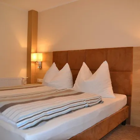 Koch Πανσιόν 3*